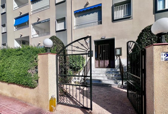 Resale - Wohnung Appartement -
Torrevieja - Punta Prima
