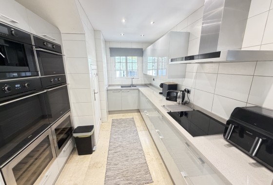 Herverkoop - Vrijstaande Villa -
Los Dolses