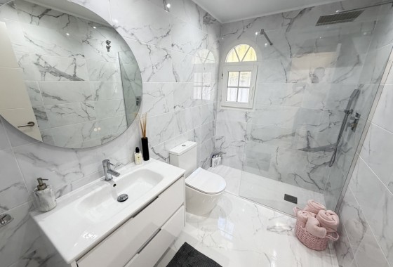 Herverkoop - Vrijstaande Villa -
Los Dolses