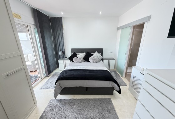 Herverkoop - Vrijstaande Villa -
Los Dolses