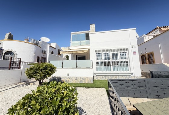 Herverkoop - Vrijstaande Villa -
Los Dolses