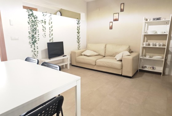 Herverkoop - Apartement Flat -
Torrevieja - Playa del Cura