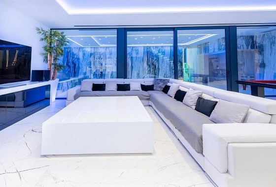 Nowa konstrukcja - Willa wolnostojąca -
Calpe