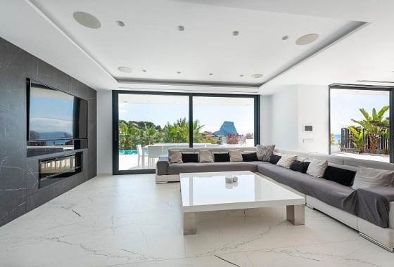 Nowa konstrukcja - Willa wolnostojąca -
Calpe