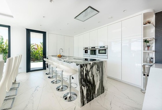 Nowa konstrukcja - Willa wolnostojąca -
Calpe