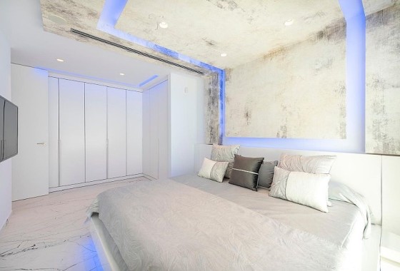 Nowa konstrukcja - Willa wolnostojąca -
Calpe