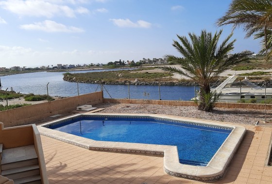 Nouvelle construction - Vrijstaande Villa -
La Manga del Mar Menor