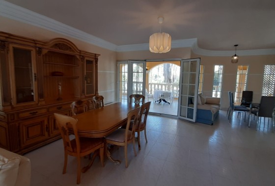 Nouvelle construction - Vrijstaande Villa -
La Manga del Mar Menor