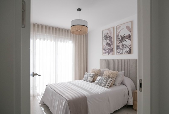 Obra Nueva - Casa de pueblo -
Jerónimo y Avileses