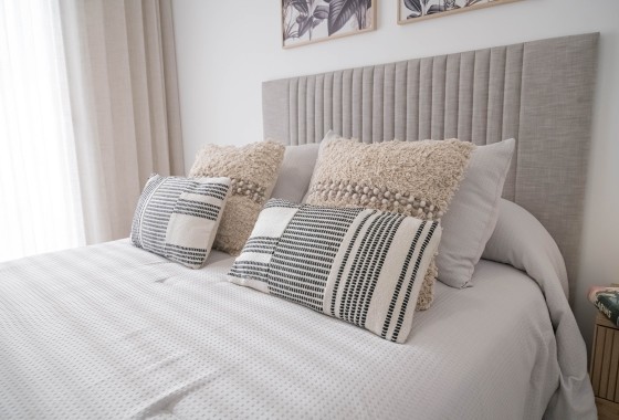 Obra Nueva - Casa de pueblo -
Jerónimo y Avileses