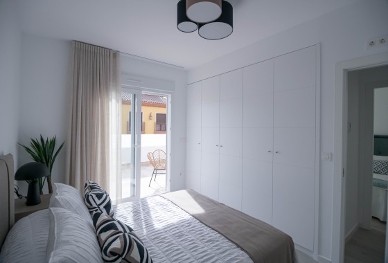 Obra Nueva - Casa de pueblo -
Jerónimo y Avileses