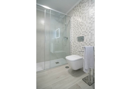 Obra Nueva - Casa de pueblo -
Jerónimo y Avileses