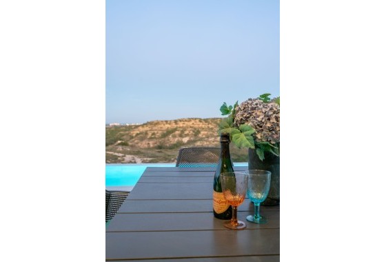 Nowa konstrukcja - Willa wolnostojąca -
Rojales