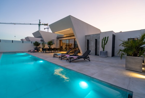 Nowa konstrukcja - Willa wolnostojąca -
Rojales