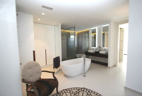 Nouvelle construction - Villa Individuelle -
San Miguel de Salinas