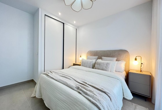 Nowa konstrukcja - Dom miejski -
Benferri