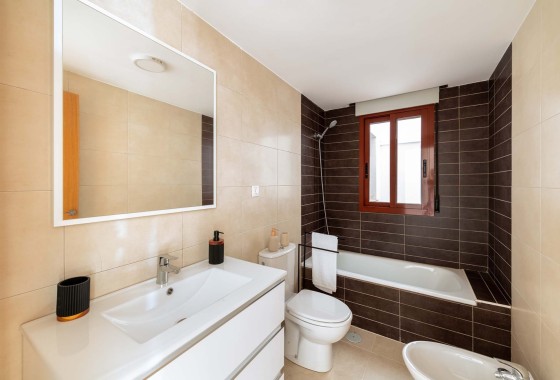 NIEUWBOUW - Appartement / Flat -
Jerónimo y Avileses