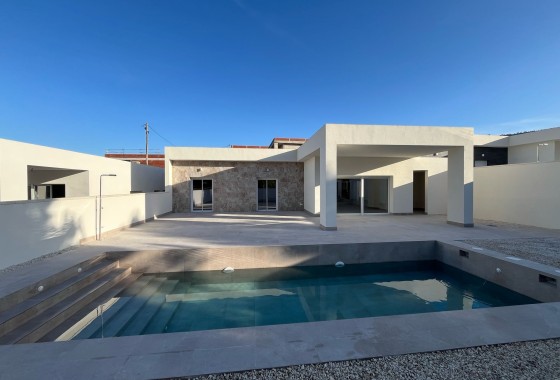 Nowa konstrukcja - Willa wolnostojąca -
La Romana