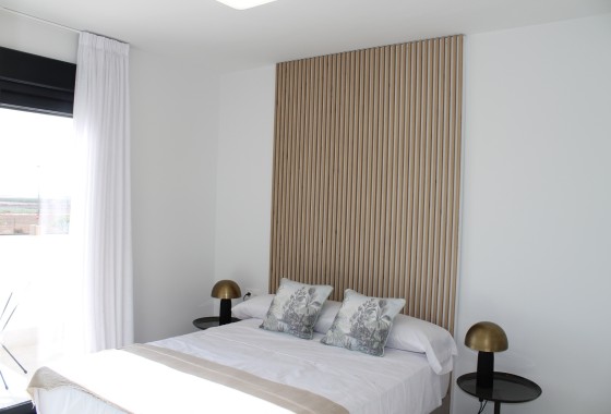 Obra Nueva - Chalet Independiente -
Roldan