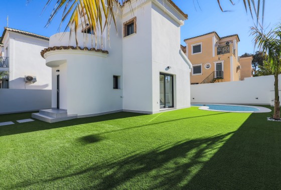 Nouvelle construction - Vrijstaande Villa -
Orihuela Costa