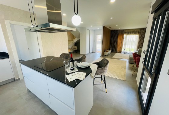 NIEUWBOUW - Vrijstaande Villa -
Torrevieja