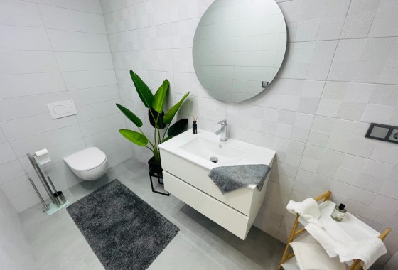 NIEUWBOUW - Vrijstaande Villa -
Torrevieja