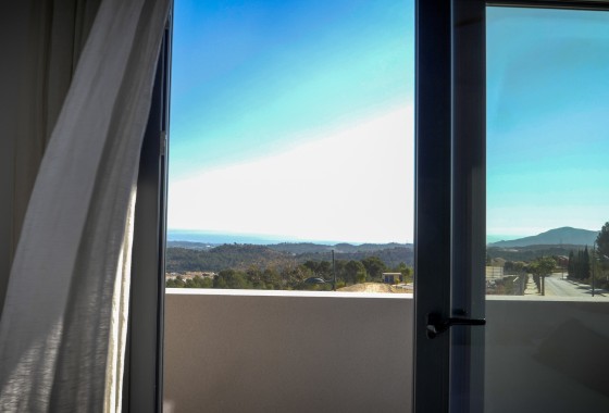 Nowa konstrukcja - Willa w zabudowie bliźniaczej -
Polop