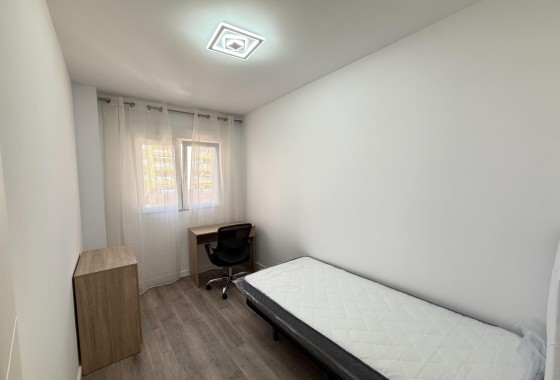 Herverkoop - Apartement Flat -
Torrevieja - Center