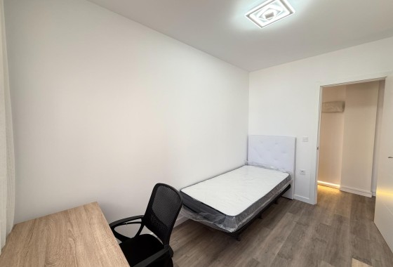 Herverkoop - Apartement Flat -
Torrevieja - Center