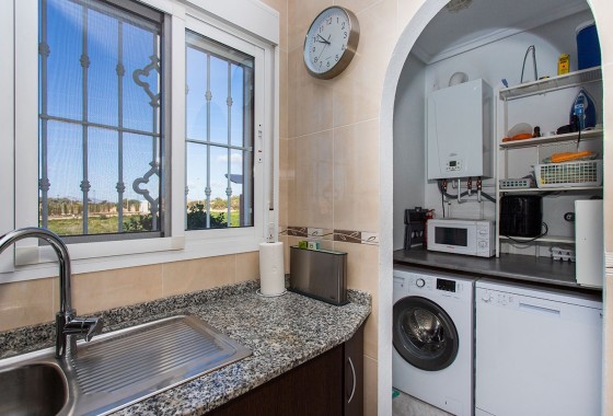 Herverkoop - Finca Landelijk pand -
Rojales - Pueblo