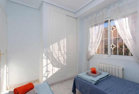 Herverkoop - Finca Landelijk pand -
Rojales - Pueblo