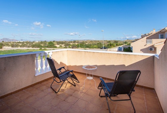 Herverkoop - Finca Landelijk pand -
Rojales - Pueblo