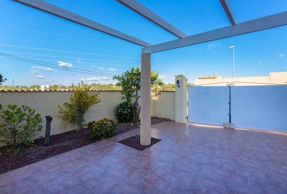 Herverkoop - Finca Landelijk pand -
Rojales - Pueblo