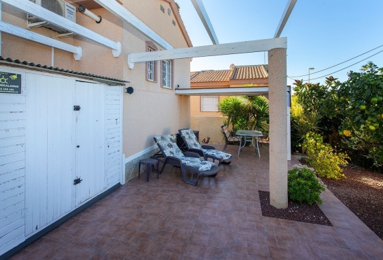 Herverkoop - Finca Landelijk pand -
Rojales - Pueblo