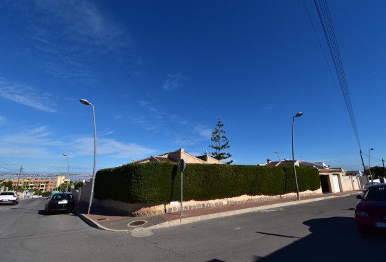 Herverkoop - Halfvrijstaande villa -
Orihuela Costa - Los Balcones
