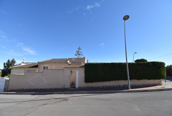 Herverkoop - Halfvrijstaande villa -
Orihuela Costa - Los Balcones