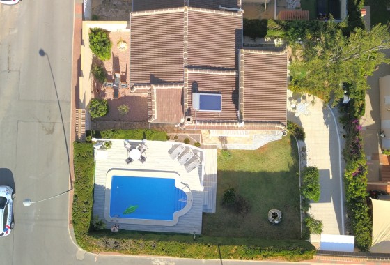 Herverkoop - Halfvrijstaande villa -
Orihuela Costa - Los Balcones