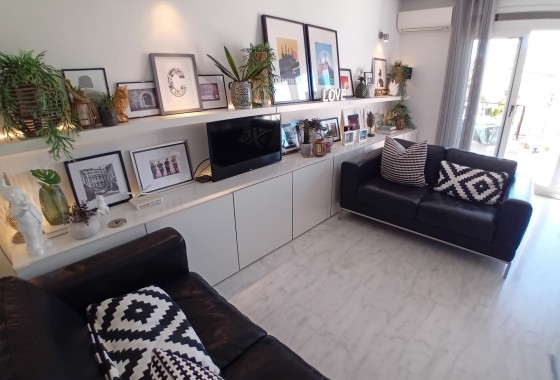 Herverkoop - Stadswoning -
Algorfa - La Finca Golf