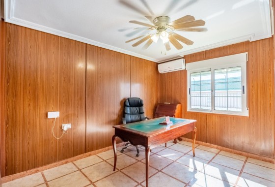 Herverkoop - Vrijstaande Villa -
Torrevieja - El chaparral