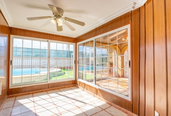 Herverkoop - Vrijstaande Villa -
Torrevieja - El chaparral