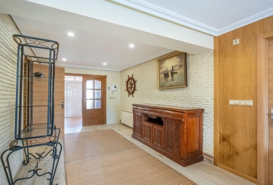 Herverkoop - Vrijstaande Villa -
Torrevieja - El chaparral