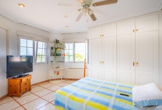 Herverkoop - Vrijstaande Villa -
Torrevieja - El chaparral