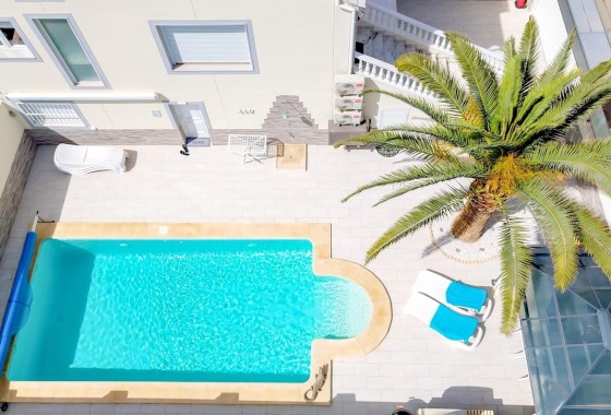 Venta - Casa de pueblo -
Torrevieja - Punta Prima