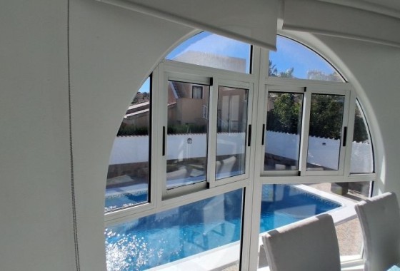 Revente - Villa Individuelle -
Rojales