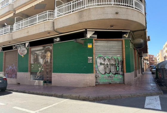 Herverkoop - Commercieel -
Torrevieja - Playa del Cura