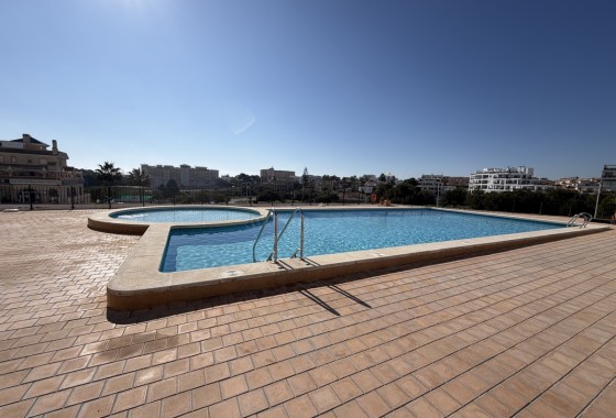 Herverkoop - Appartement / Flat -
La Zenia