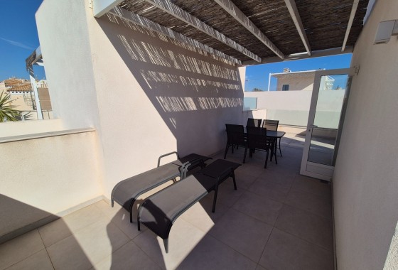 Herverkoop - Stadswoning -
Torrevieja - Nueva Torrevieja - Aguas Nuevas