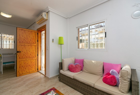 Herverkoop - Halfvrijstaande villa -
Mil Palmeras - Riomar