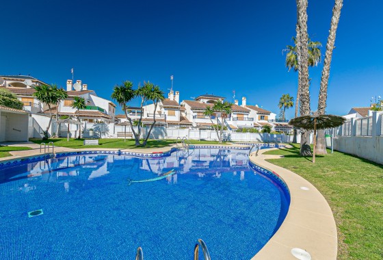 Herverkoop - Halfvrijstaande villa -
Mil Palmeras - Riomar