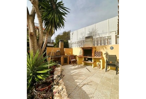 Herverkoop - Detached Villa -
Campoamor